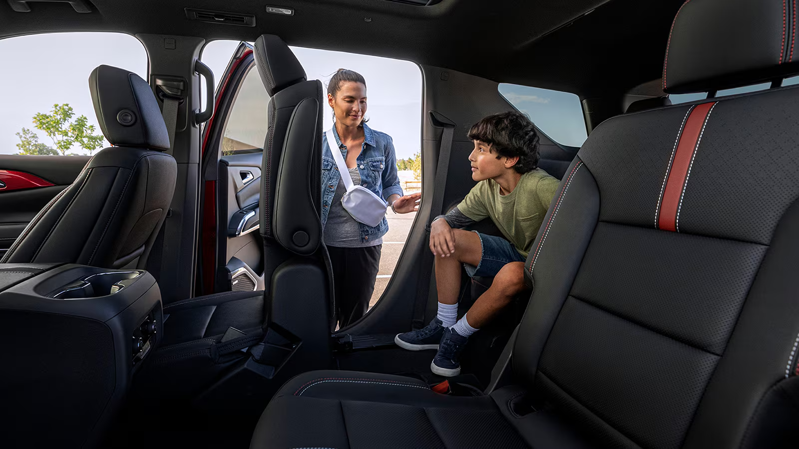 Spacious Interior and Cargo Versatility Spacious Interior and Cargo Versatility