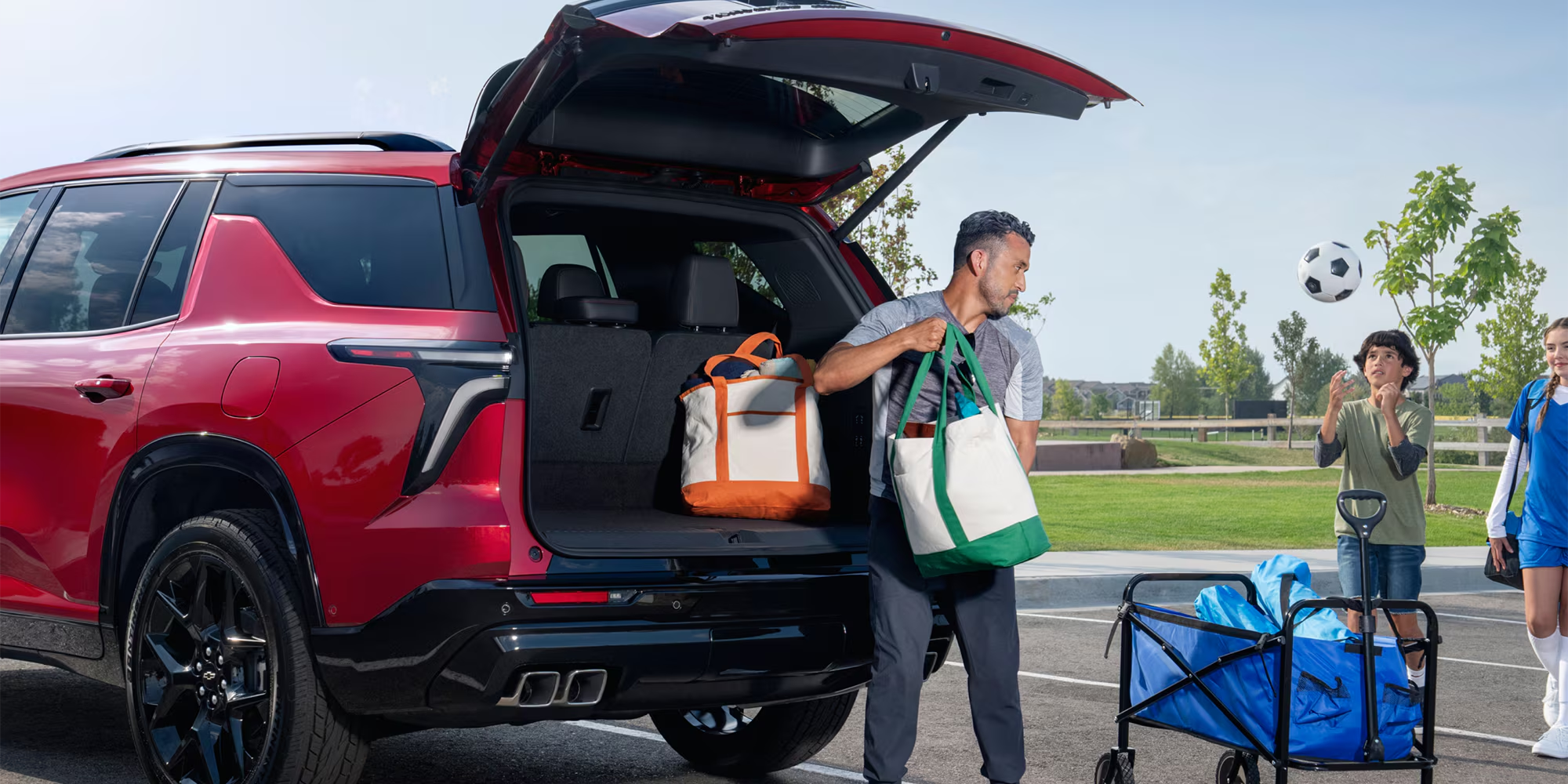 Spacious Interior and Cargo Versatility Spacious Interior and Cargo Versatility