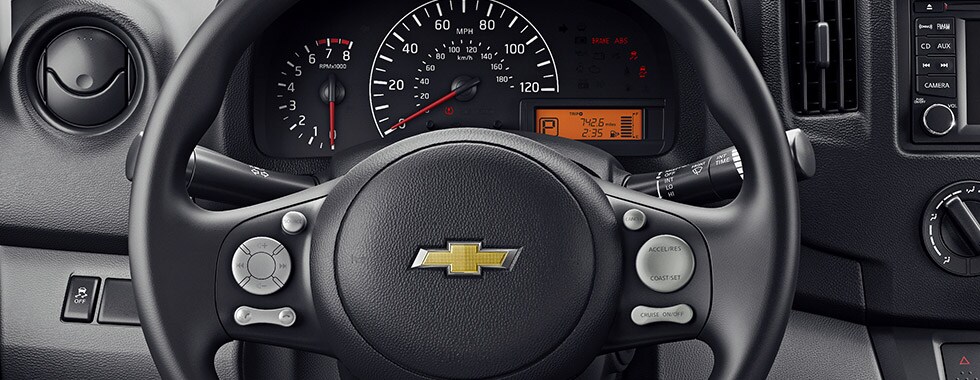 1484073299-2017-chevrolet-city-express-van-mo-interior-980x380-02.jpg