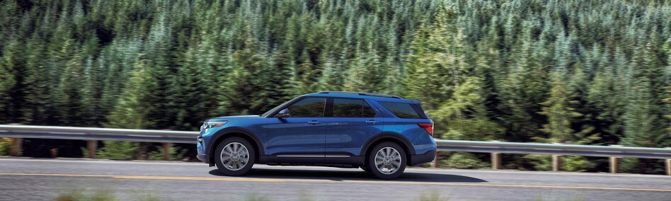 2021-Ford-Explorer-LTDhybrid-SUV-L03.jpeg