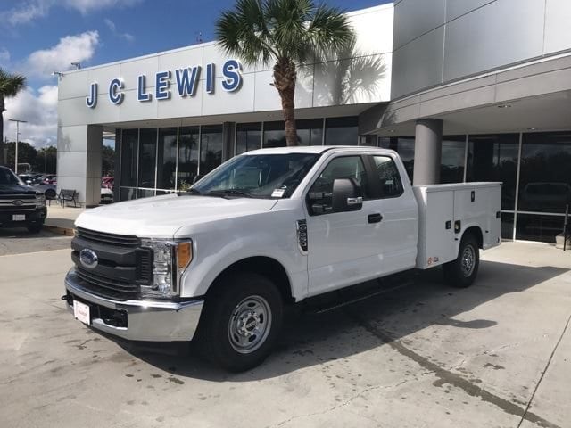 ford f250 w serv utility body.jpg