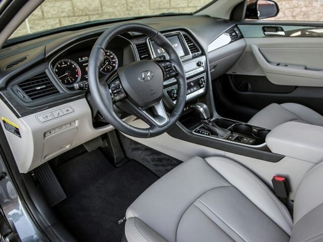 2019 Hyundai Sonata - Interior (1).jpg