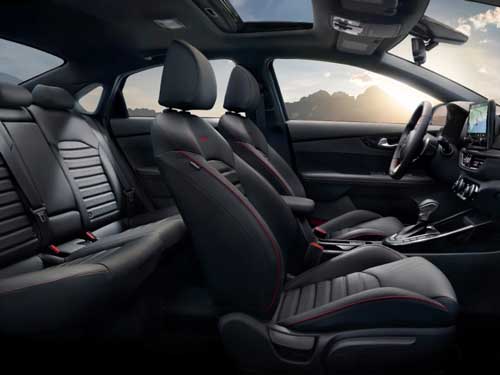 2024 KIA Forte interior