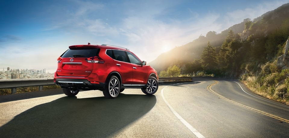 2017-Nissan-Rogue-SL in Leesburg