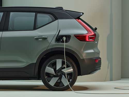 2024 Volvo XC40 Recharge charging