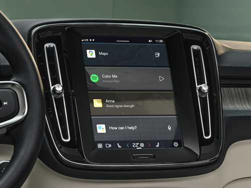 2024 Volvo XC40 Technology