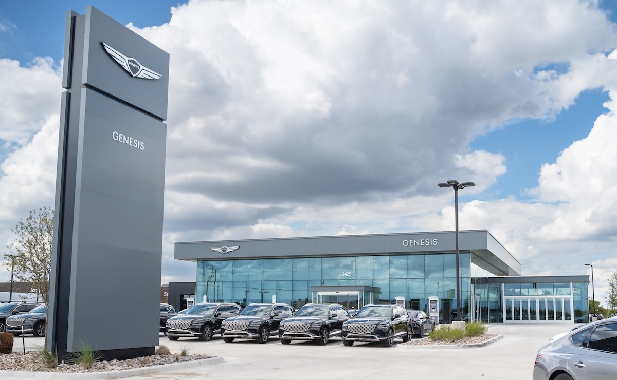 Genesis%20of%20Weatherford%20Luxury%20Dealership.jpg