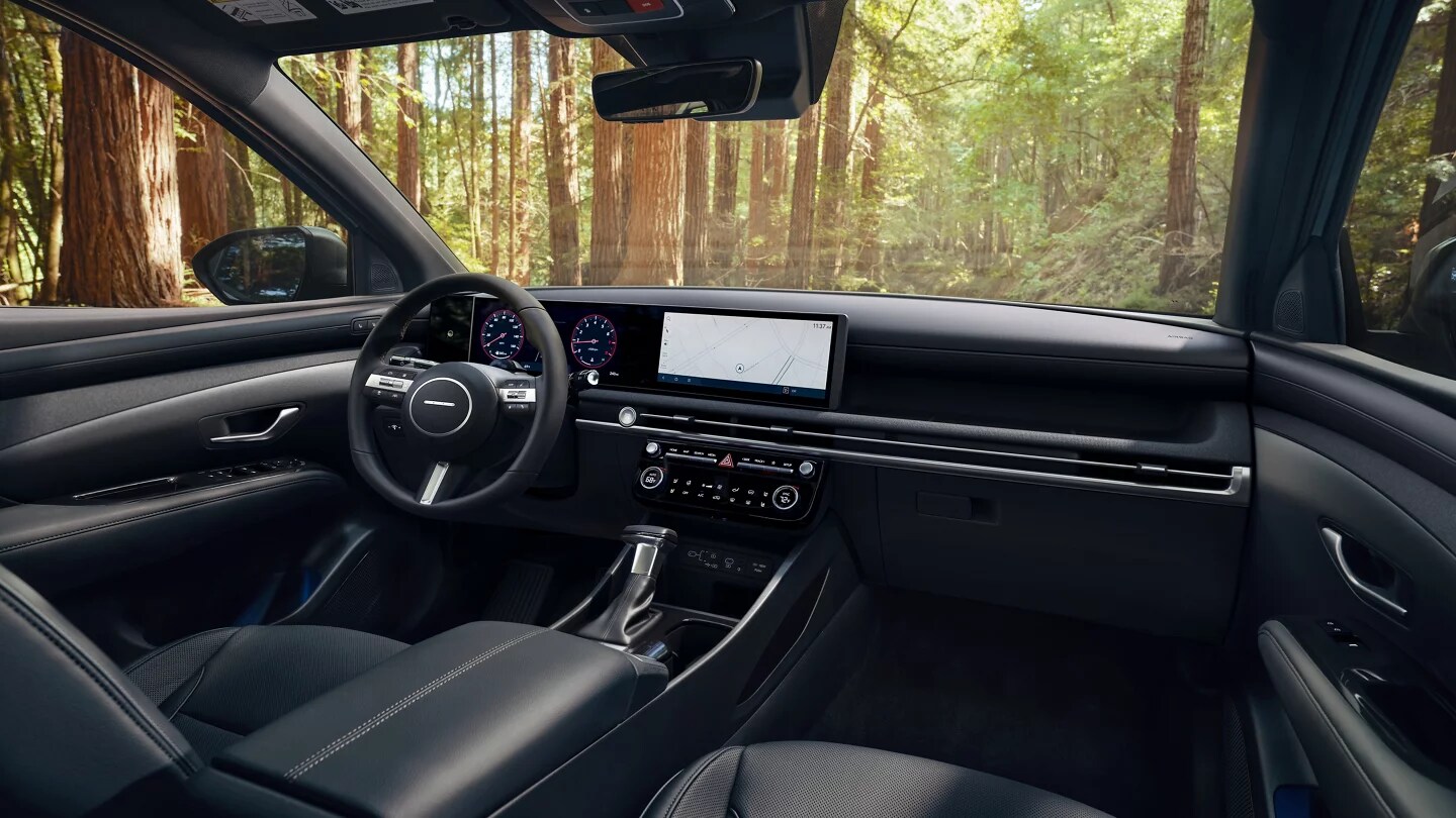 Interior of new Hyundai Santa Cruz Near Weatherford, TX