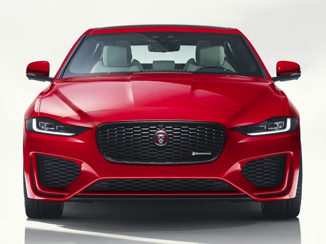 Jaguar XE