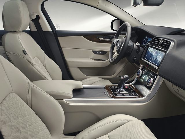 Jaguar XE interior