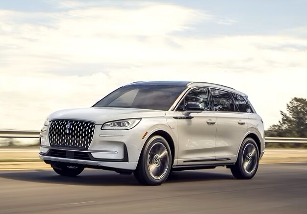 white lincoln corsair suv