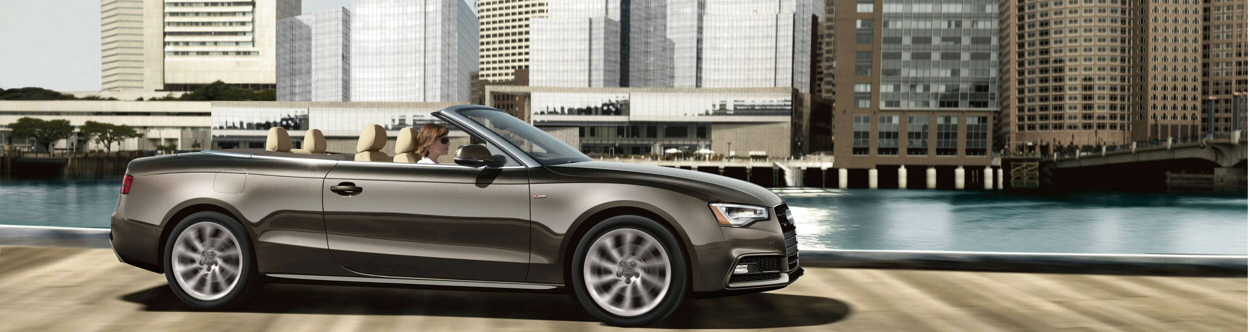 Audi on dock whit city background cut.jpg