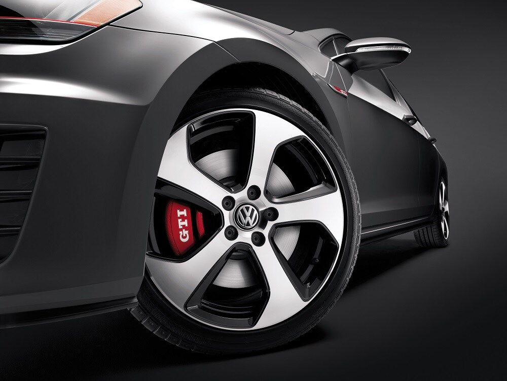2017 VW Golf GTI Tire Detail