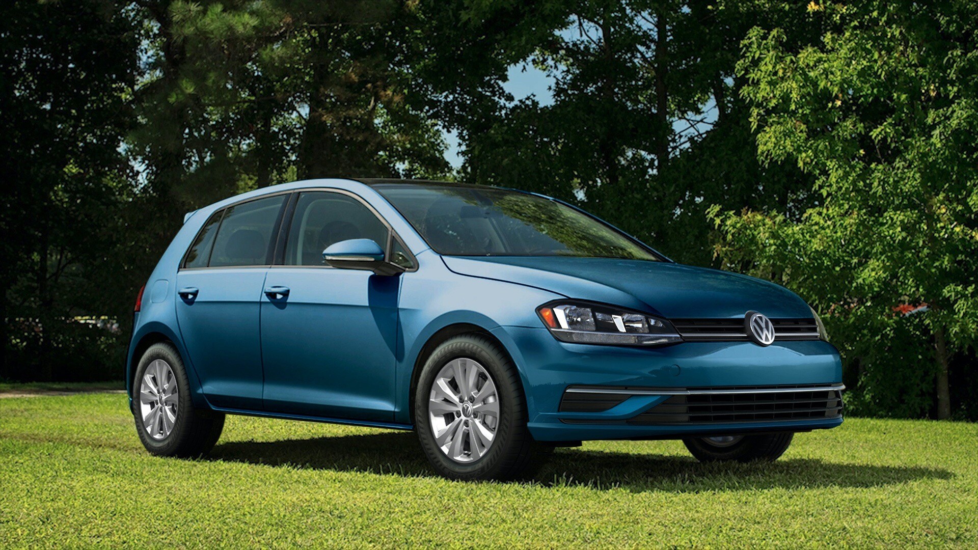 2020-VW-Golf-blue-outdoor.jpg 2020 Volkswagen Golf blue outdoor