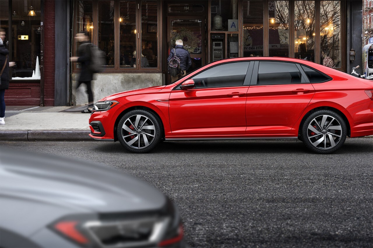 VWLife_AdHocSpring2019_GLI_Reveal_Gallery_Image60_021519.jpeg