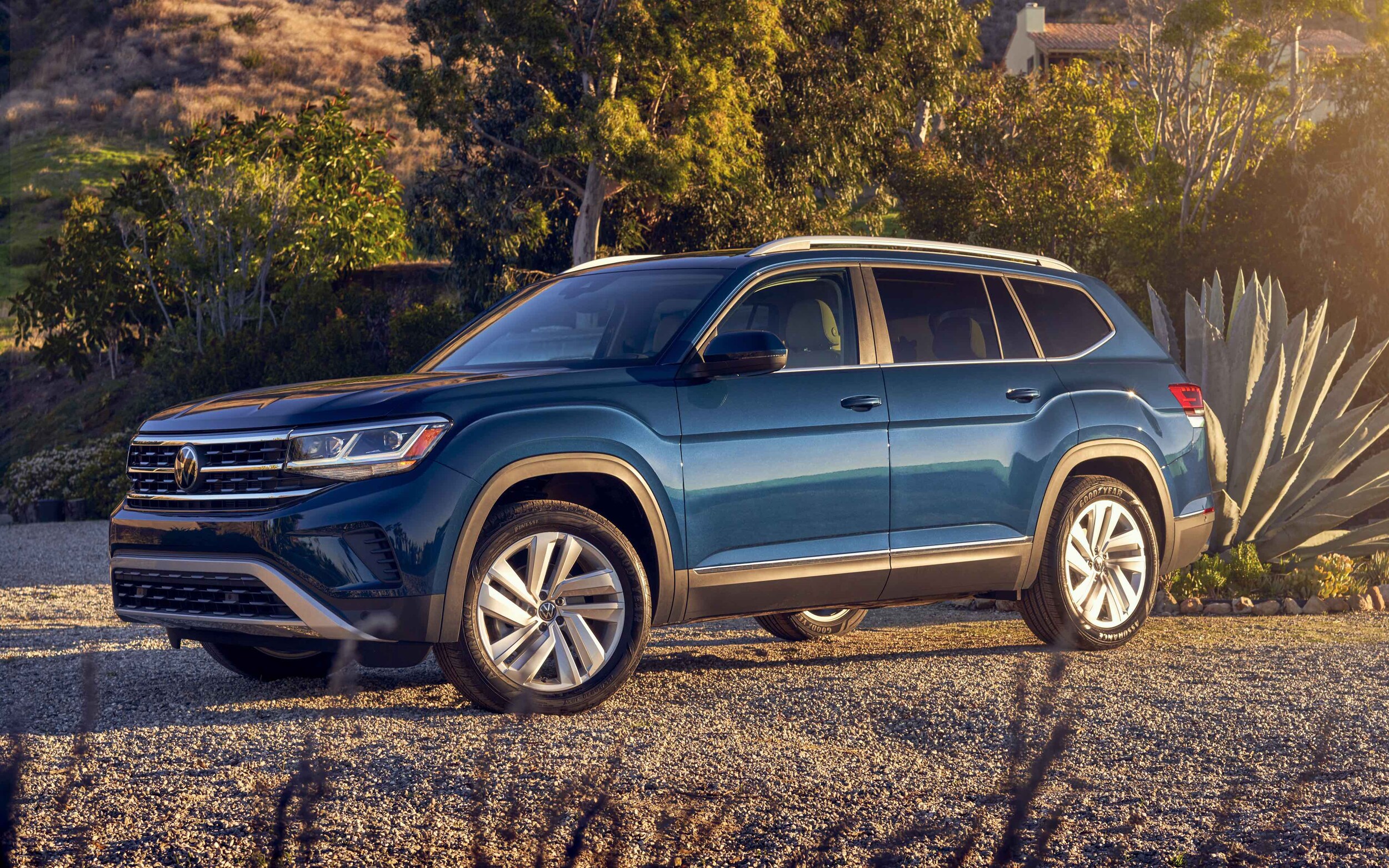 2021-VW-Atlas-SUV-outdoor.jpg 2021 VW Atlas SUV outdoor