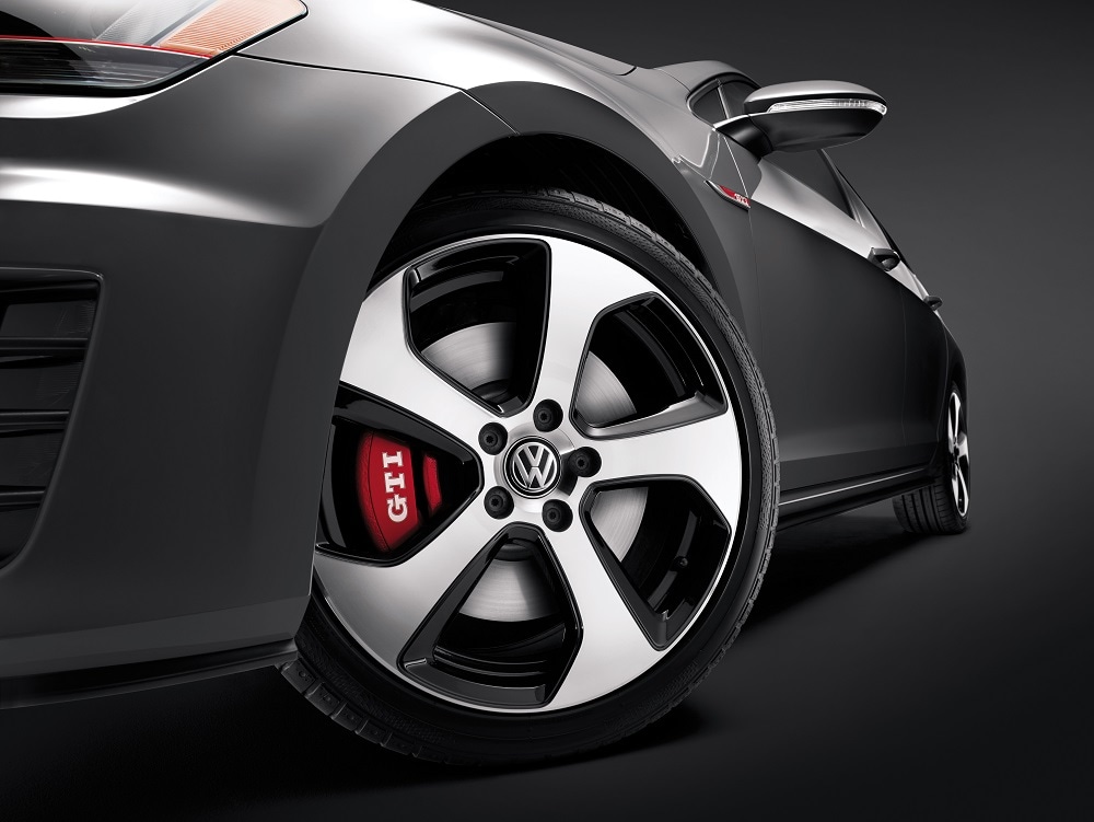 2017 VW Golf GTI-3.jpg