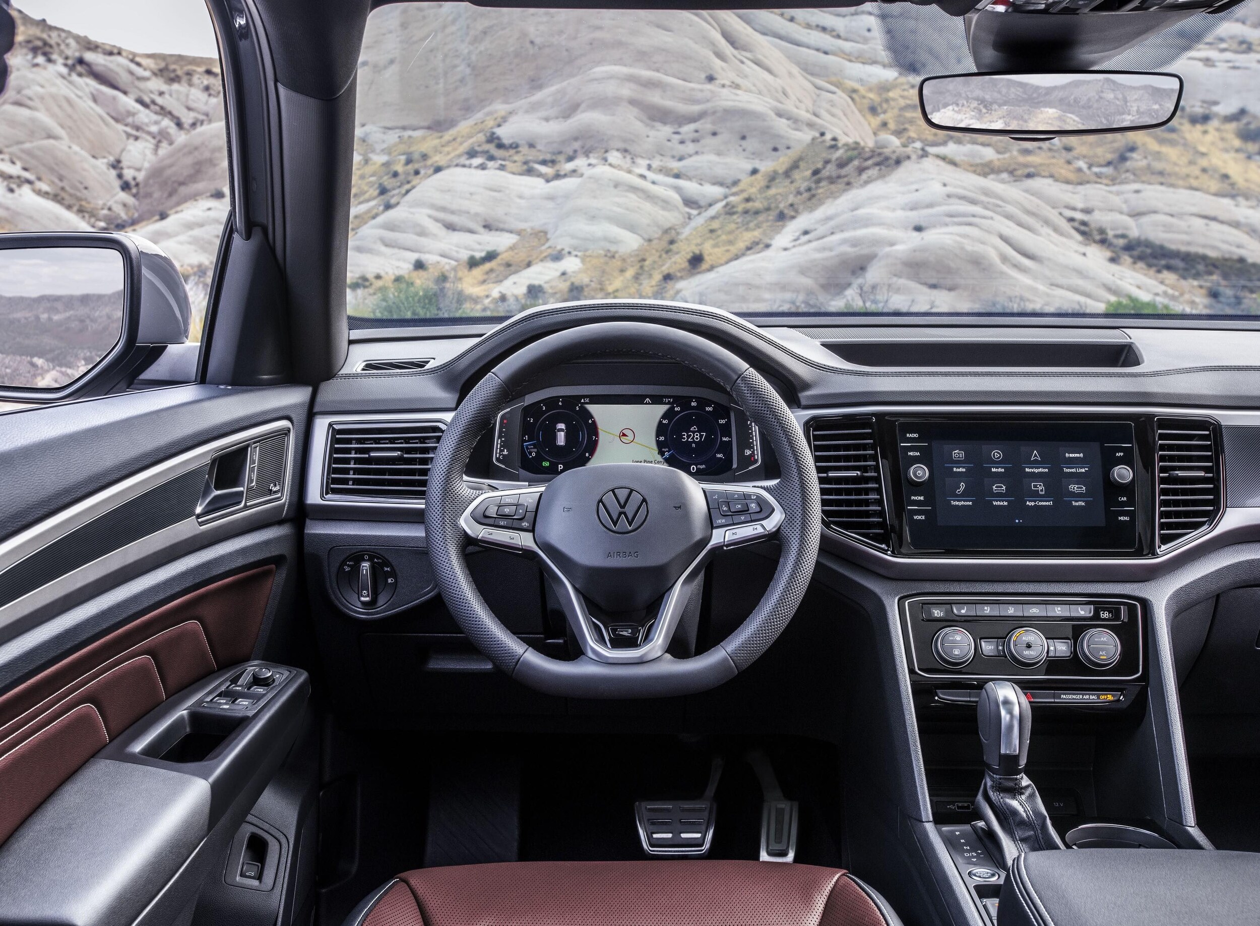 2020-VW-Atlas-Cross-Sport-Interior_50.jpg 2020 VW Atlas Cross Sport SUV interior