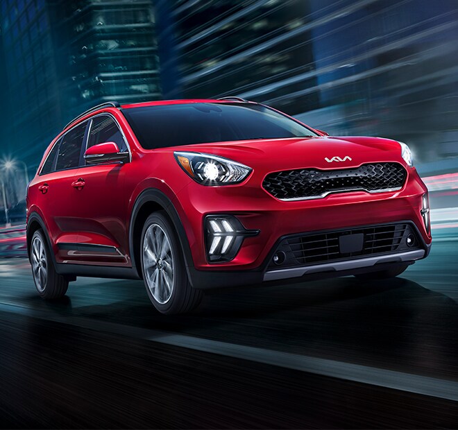 22KiaNiro-vs-Prius-lifestyle.jpg Kia Niro VS Toyota Prius