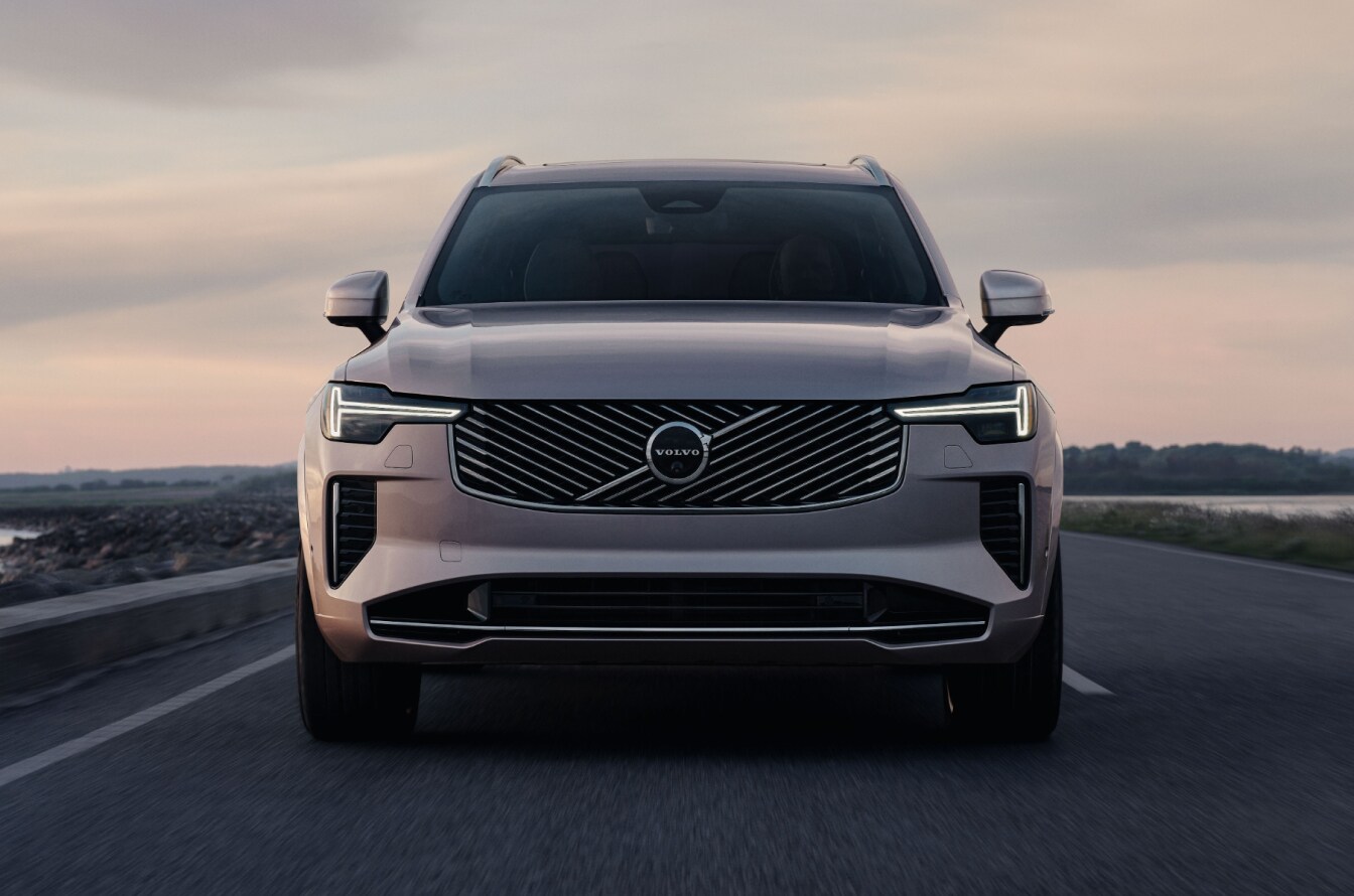 2025.5 Volvo XC90 vs. 2025 BMW X5 Price