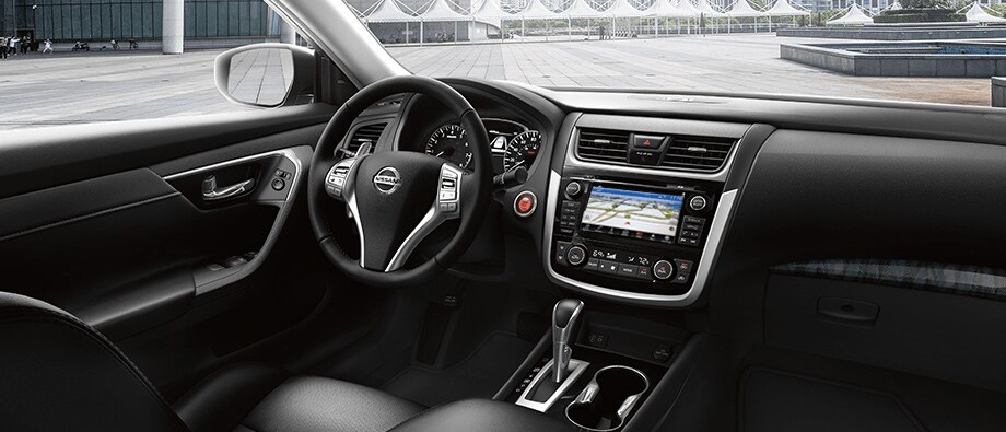altima interior.png