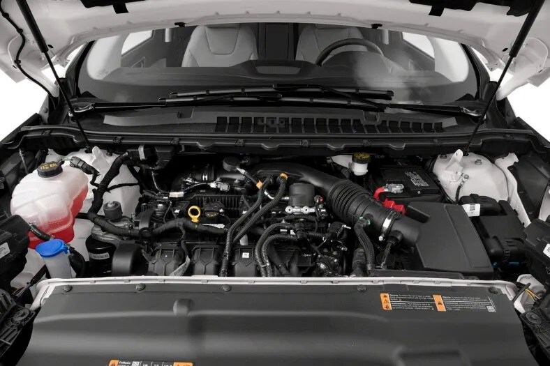 2021 Ford Edge Engine Right: front view of a new 2021 Chevy Equinox under the hood.