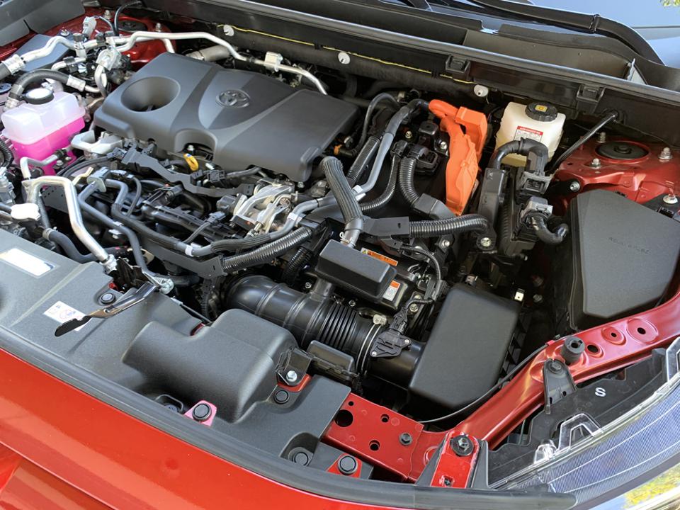 2021 RAV4 Engine View of the RAV-4 engine under the hood.