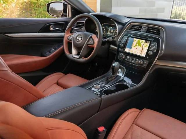 Nissan Maxima Interior.jpg