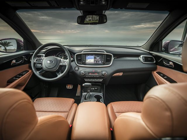 Kia Sorento Interior.jpg