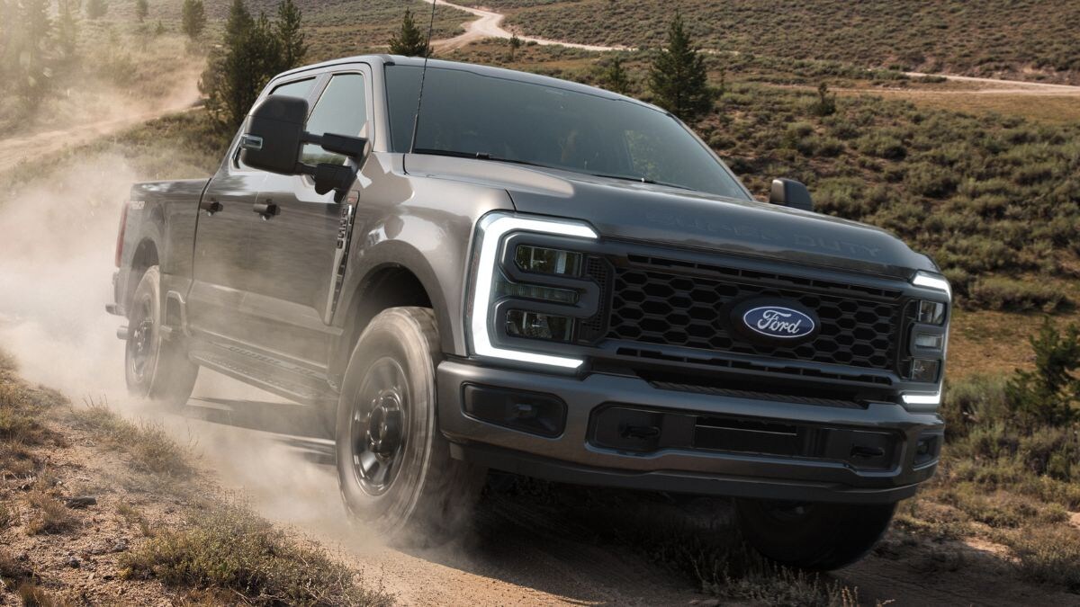 2027-Ford-Super-Duty_C2_AE-Release-Date-and-Design-Specs-1200x675_oem.png