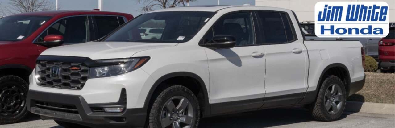 Your%20Trusted%20Honda%20Dealer%20Near%20You%20%E2%80%93%20Jim%20White%20Honda%20in%20Maumee.png A row of brand-new Honda vehicles on display at Jim White Honda in Maumee, OH, is ready for test drives.