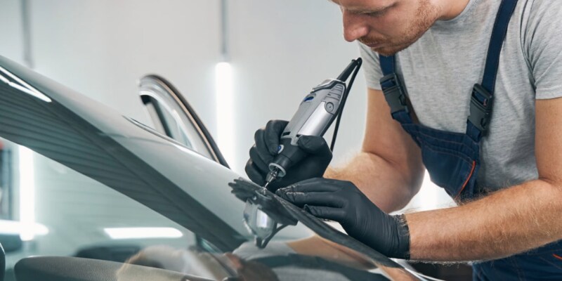 Mobile Auto Glass Repair Technician