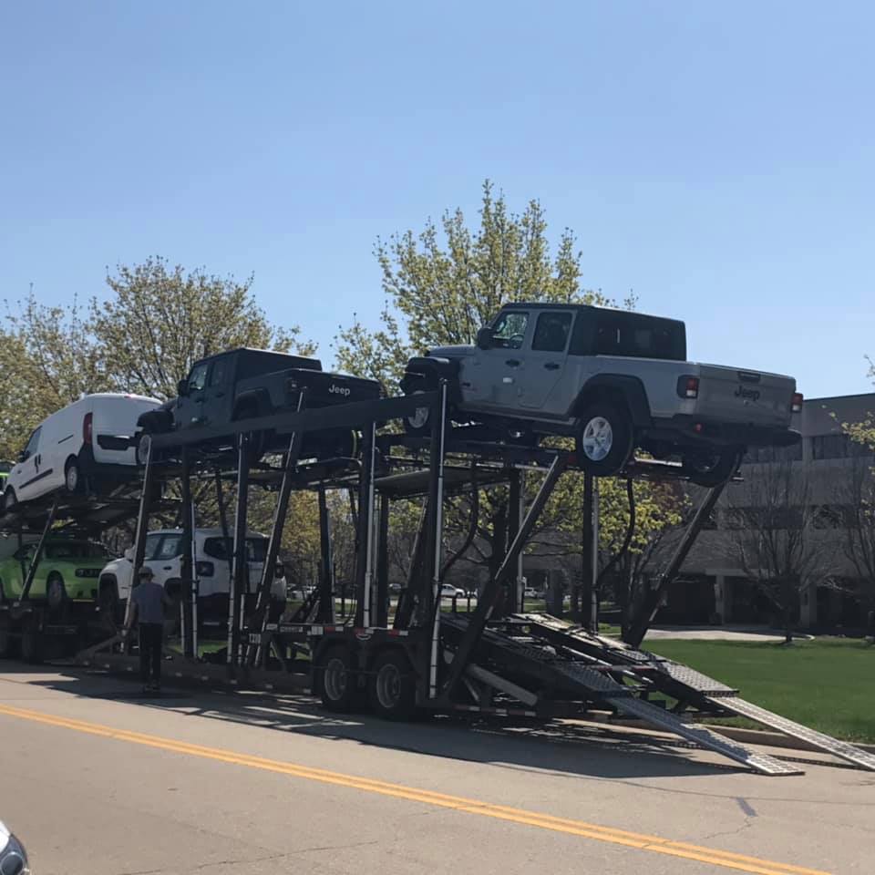 Jeep Gladiator-drop off.jpg
