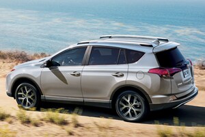 2018-Toyota-RAV-4.jpeg
