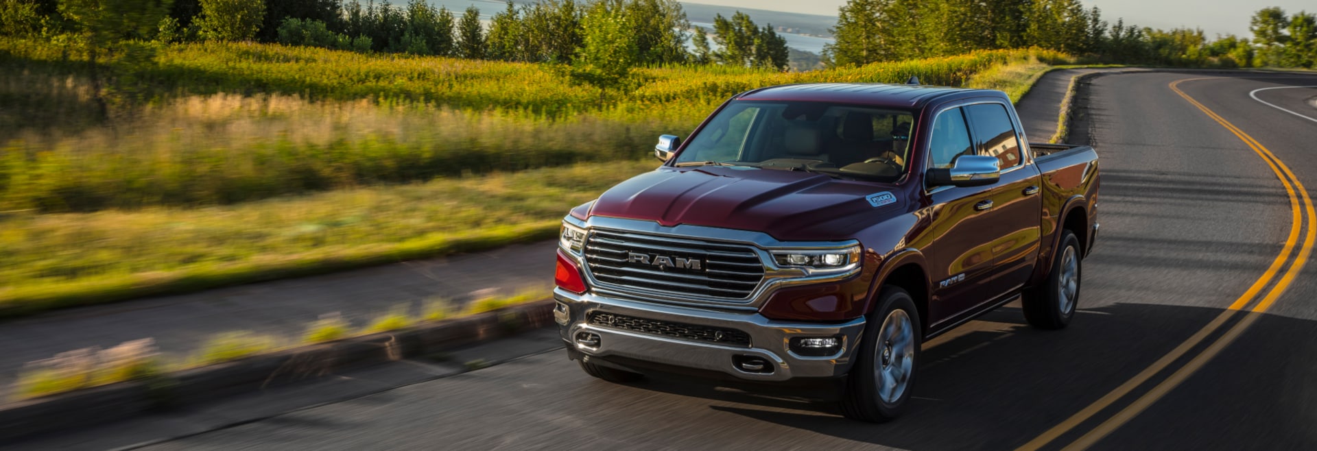 2023-RAM-1500-LaramieLonghorn-ShortBox-CrewCab-Truck-L04
(1).png