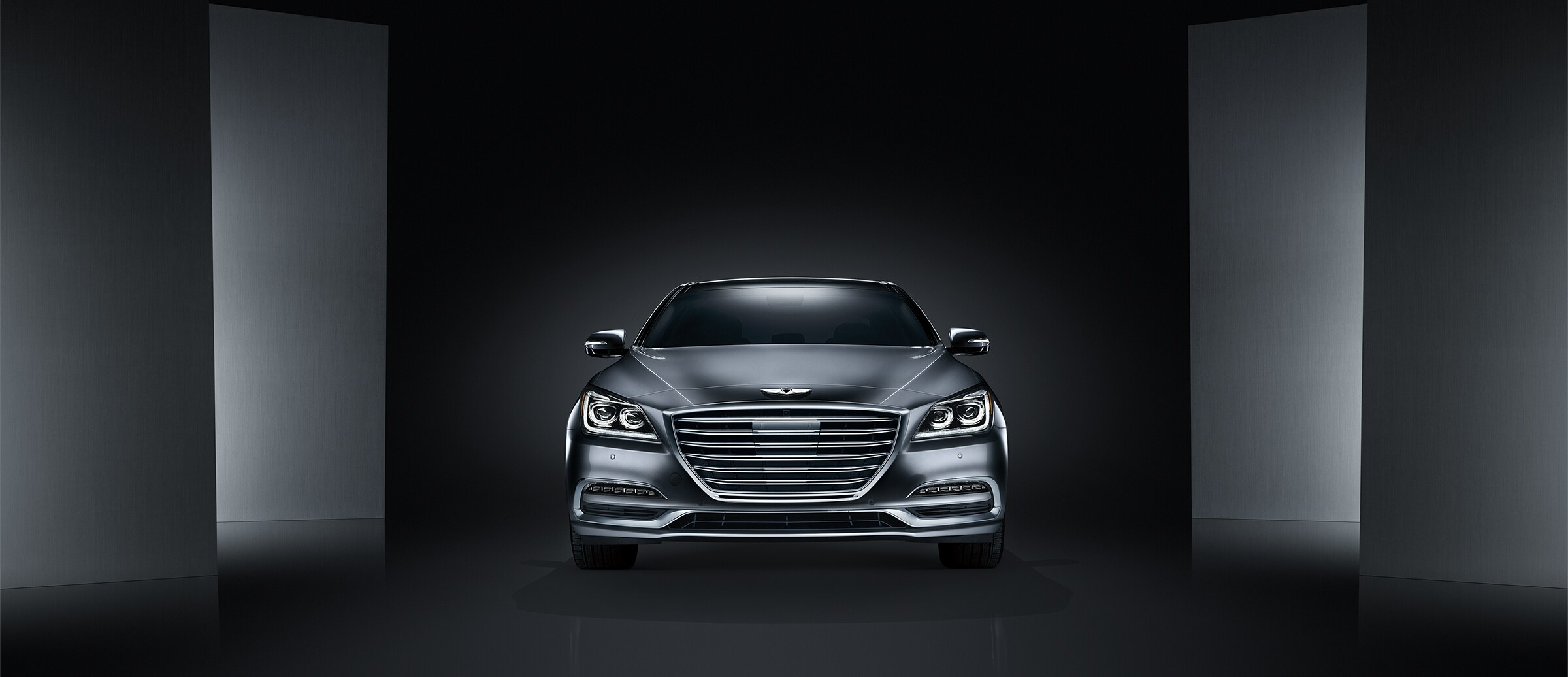 2018_Genesis_G80_50_Ultimate_Gray_0242_HeadOn.jpg