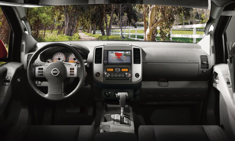 19Frontier_InteriorFrontDashViewTech5x3