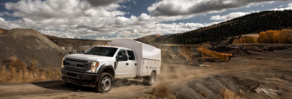 2020-Ford-F450-XL-Chassis-Cab-Truck