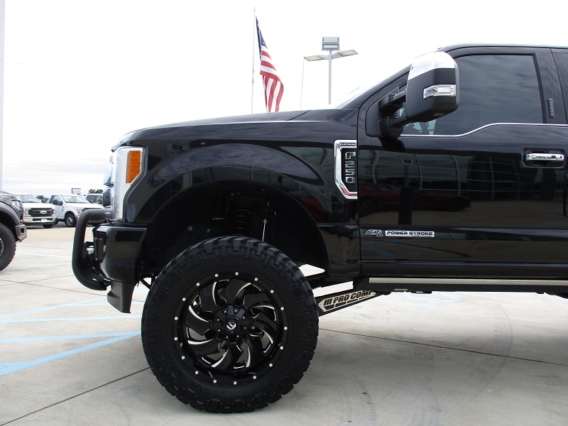 Ford F-250 Super Duty Accessories.png