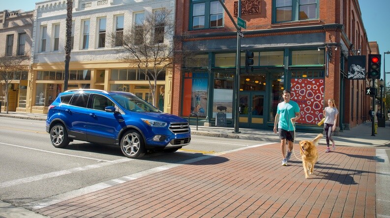 2018-Ford-Escape-Platinum-SUV-L01.jpg