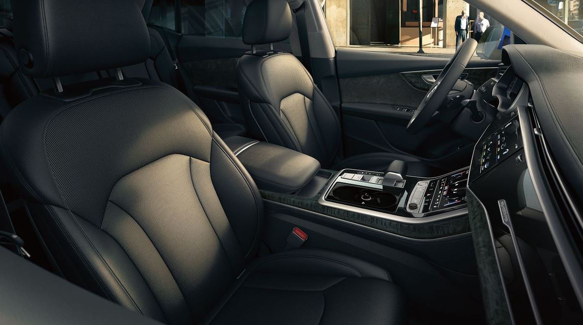 2020 Audi Q8 Seating