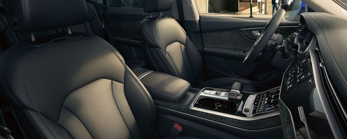 2020 Audi Q8 Cockpit