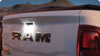 LED TRAILER HITCH LIGHT