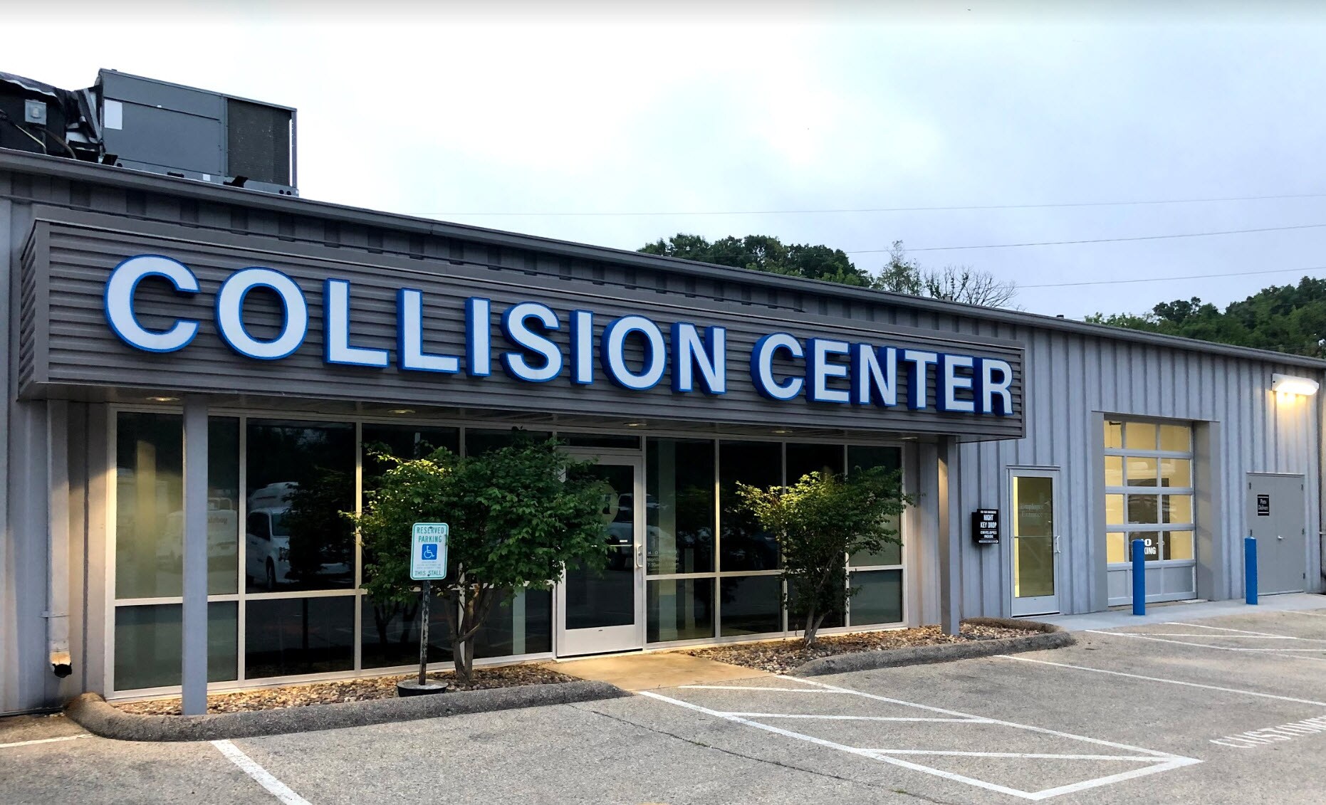 CollisionCenter.jpg