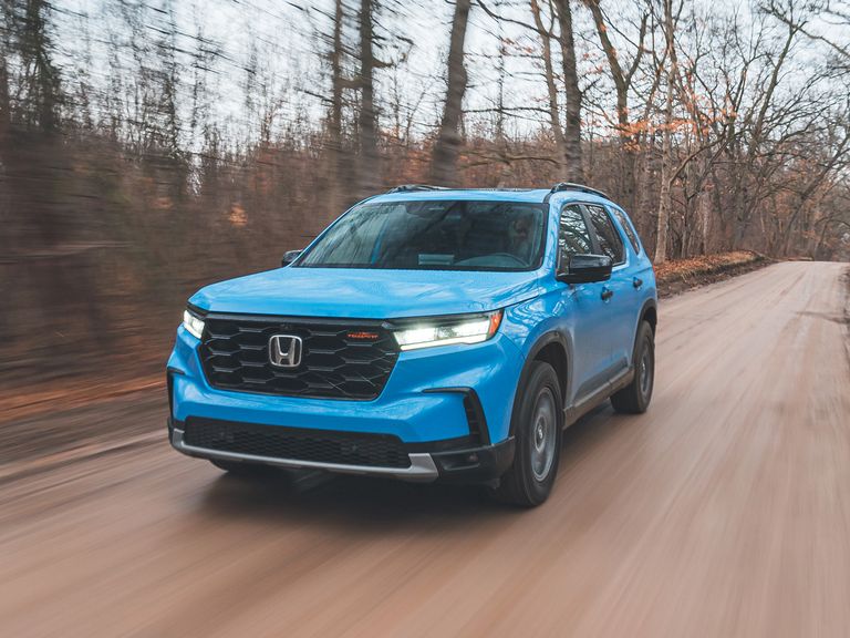 2023-honda-pilot-trailsport115-646cd318bf5f8.jpg