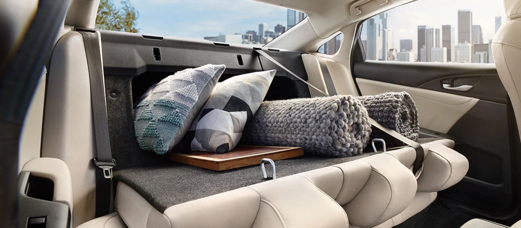 2020 Honda Insight Interior