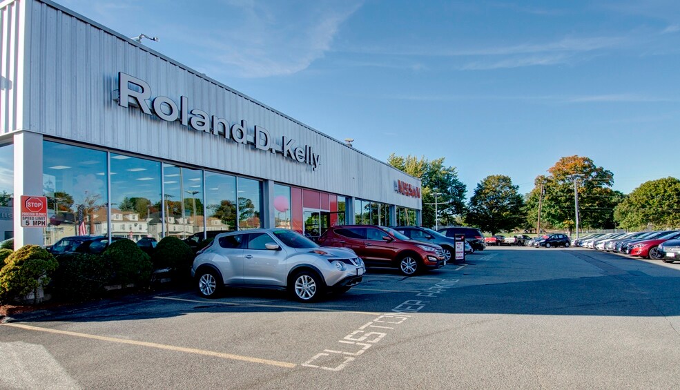 Kelly Nissan of Beverly in Massachusetts