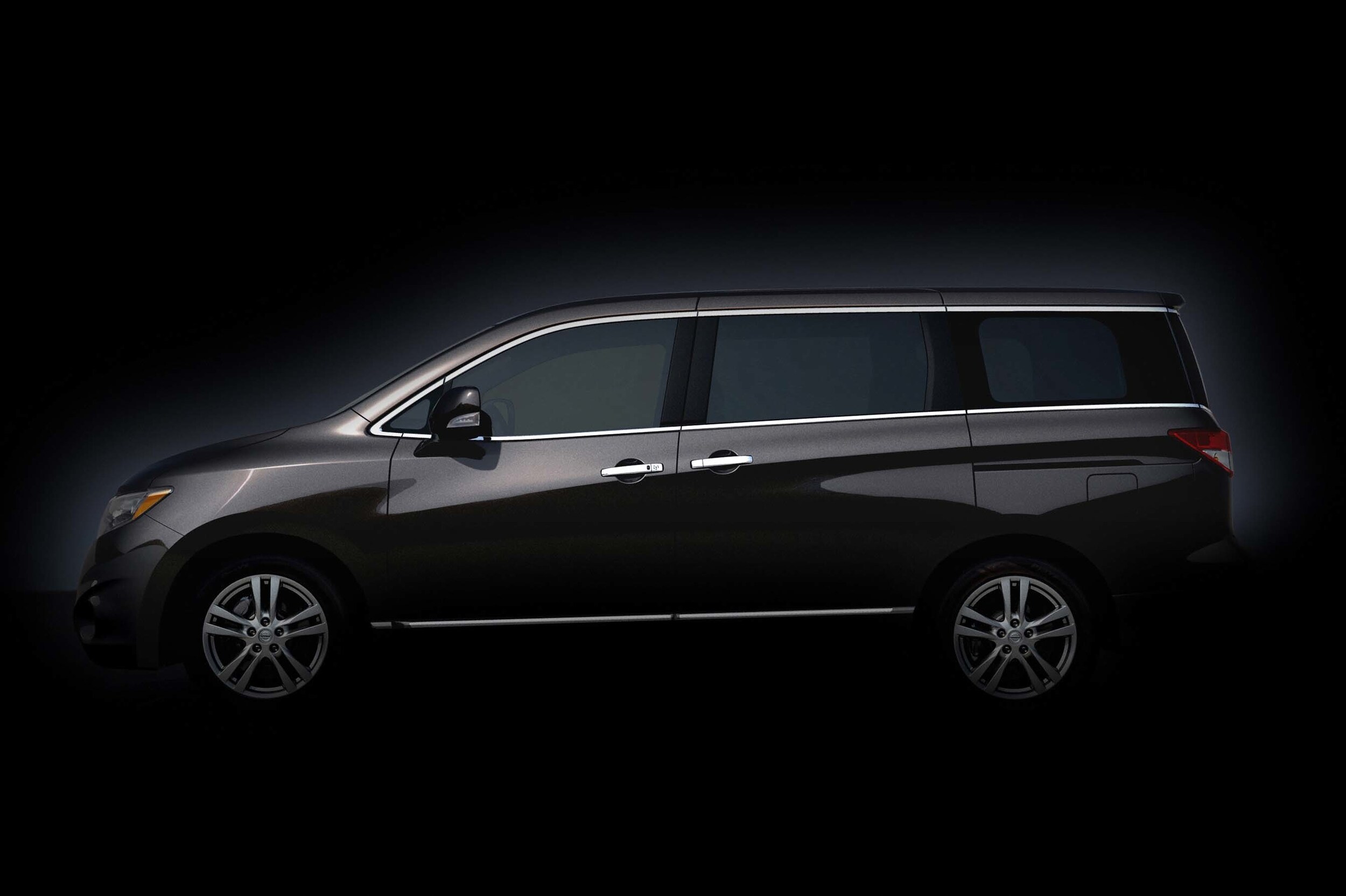 2011_nissan_quest_06.jpg
