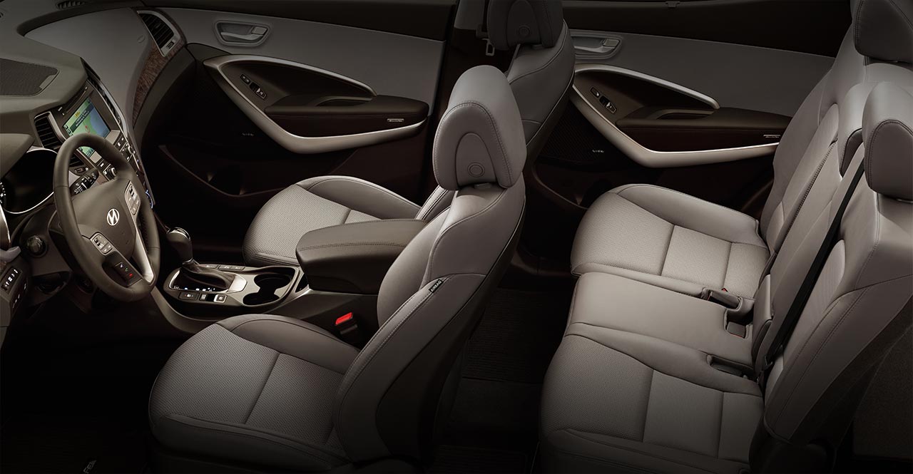 2017 Hyundai Santa Fe Interior