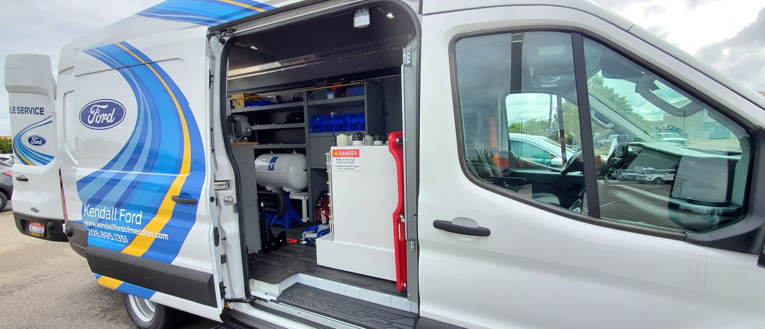 cropped-van-open.jpg